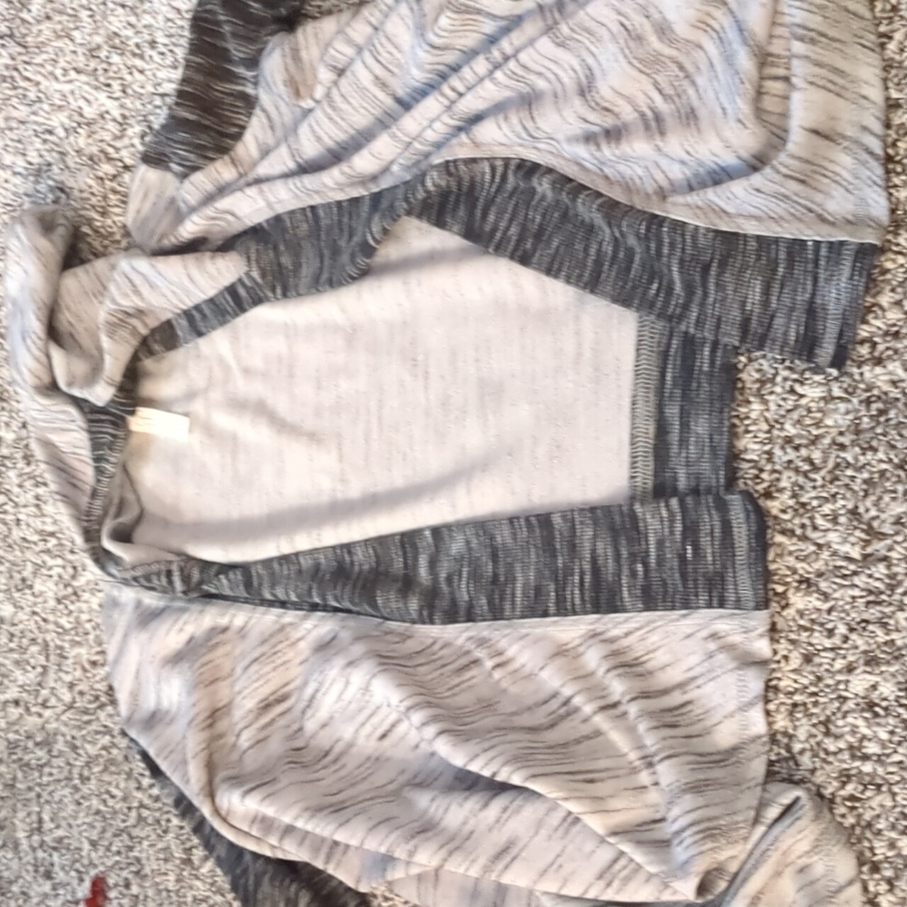 Lightweight - Picture 2 of 4